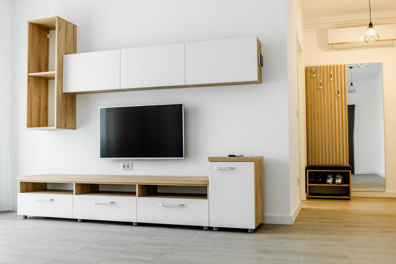 Samplus Central Apartment Крайова Екстериор снимка
